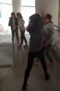 女生打架视频实拍实拍,女生激烈打斗现场直击
